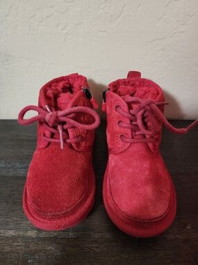 Toddler Girl UGG Boots 9C